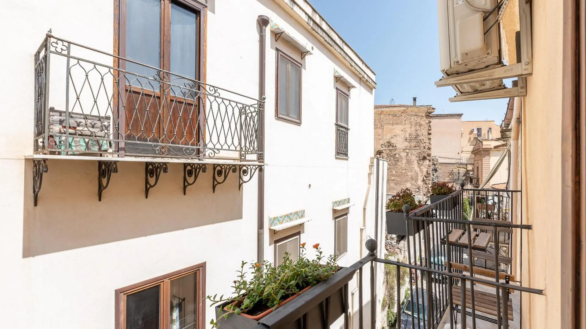 Naos Home - Alle Spalle Del Teatro Massimo Palermo